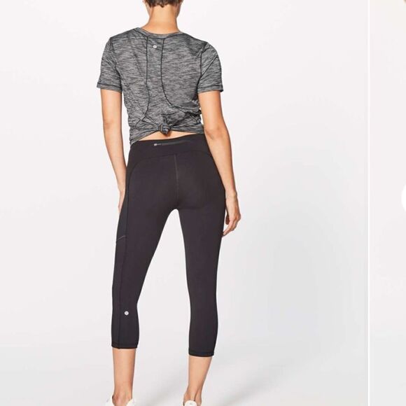 LULULEMON Speed Up Crop Leggings Black Size 6 - Picture 3 of 16